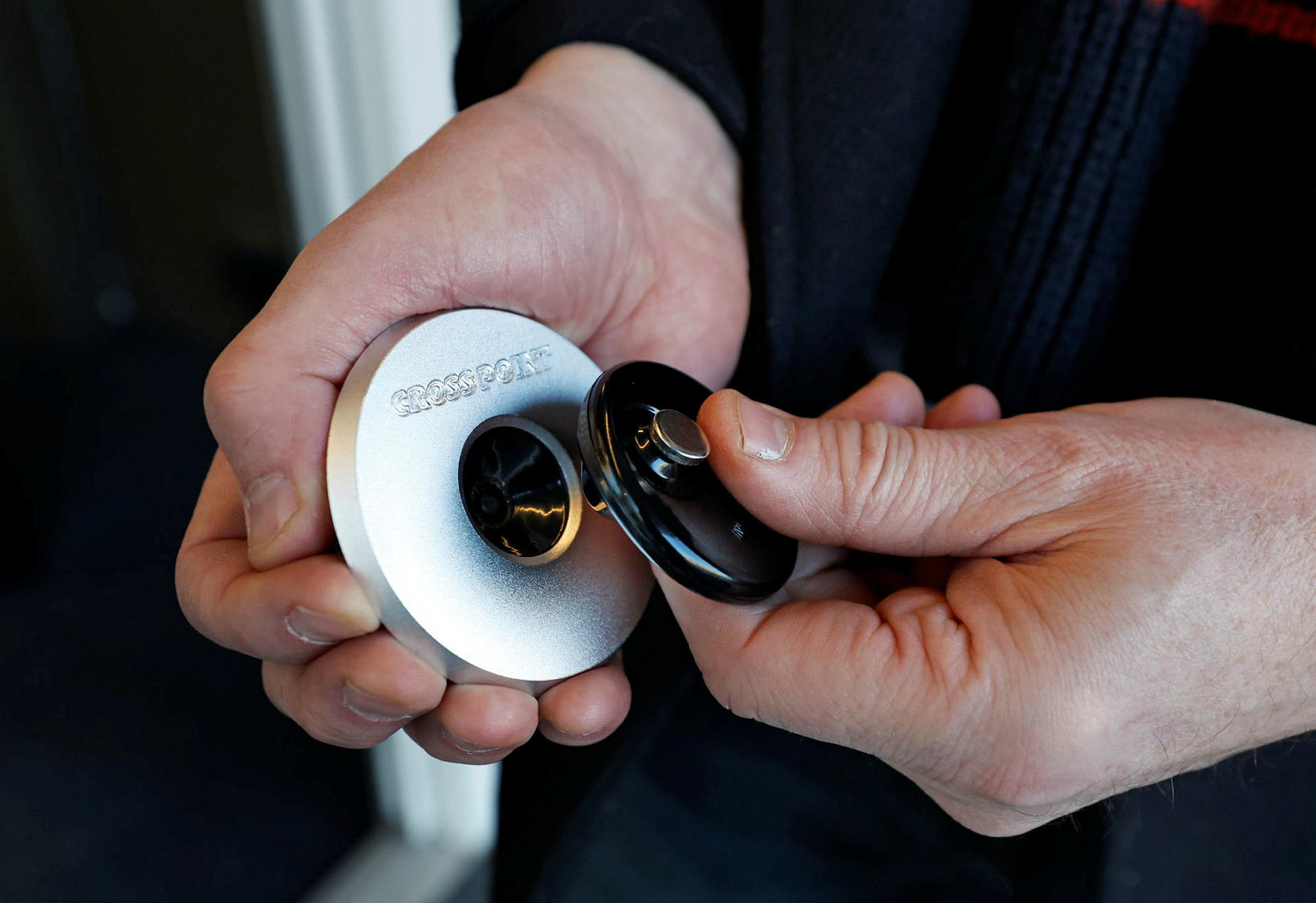 Detacher magnet available online