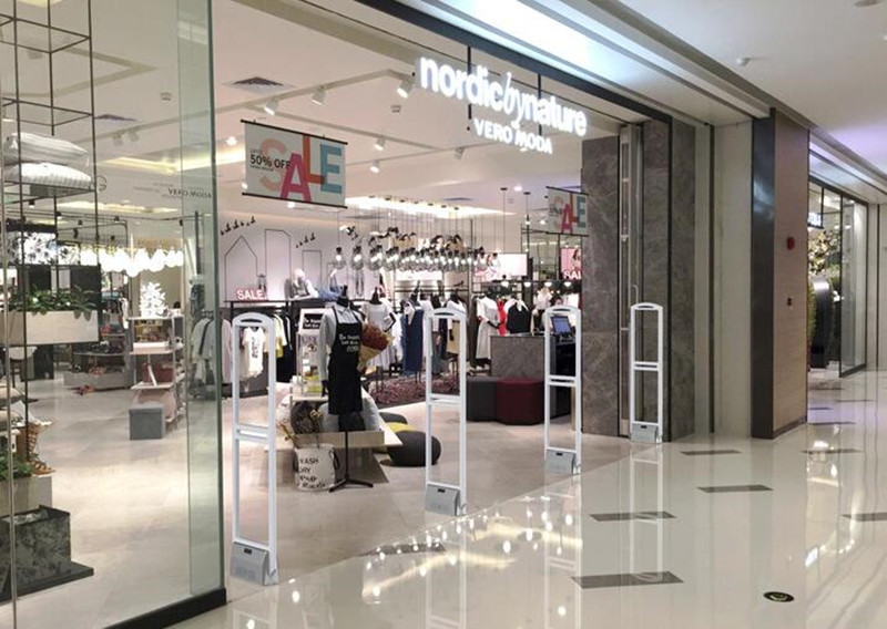 Supermarket using AM gates