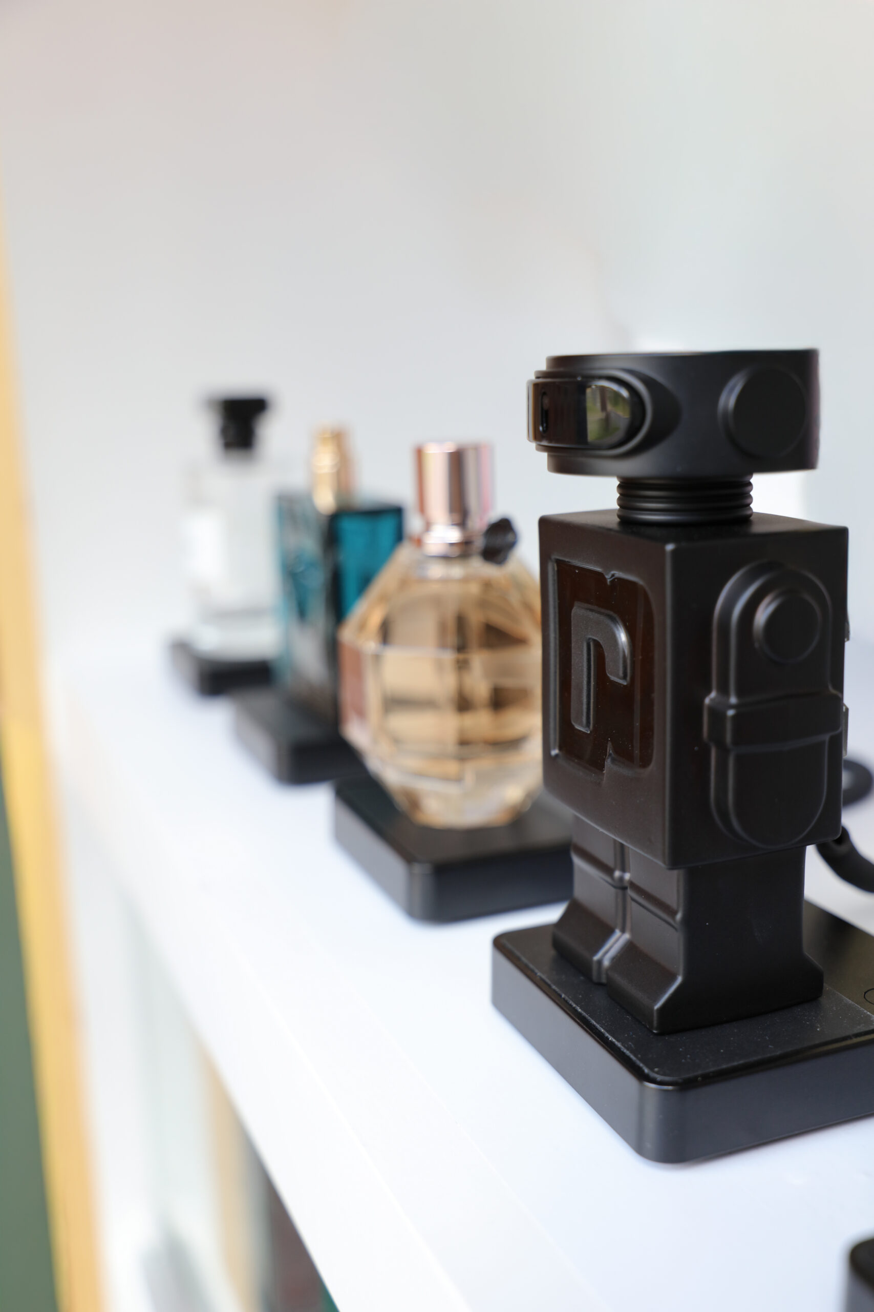 InVue Zips Podium product detail