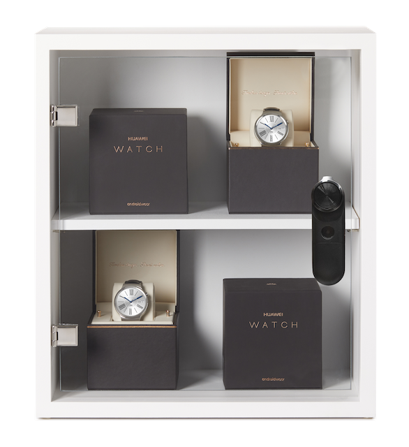 LIVE Cam Lock watches